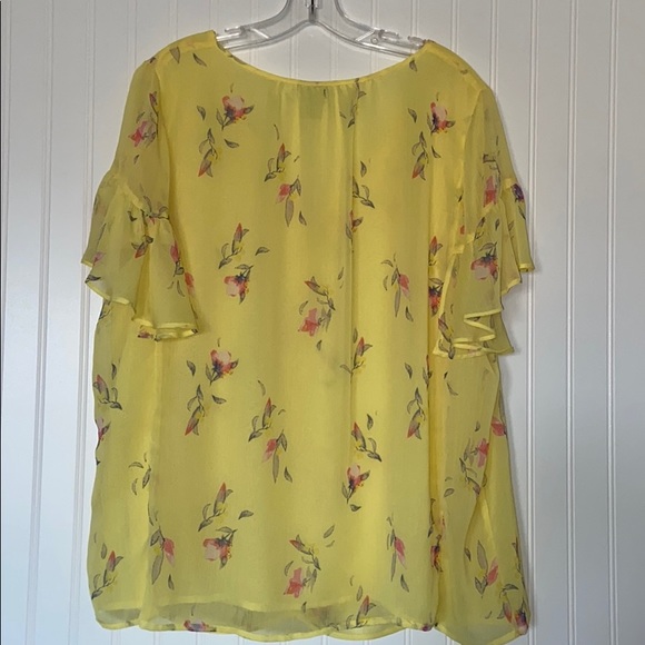 AVA & VIV Floral Yellow Blouse - Picture 5 of 7